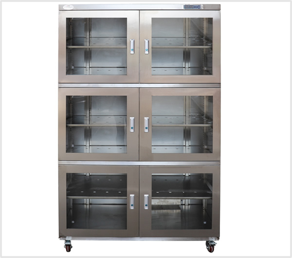 鑫松不銹鋼防潮柜的作用及維護